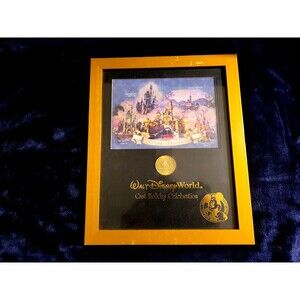 2005 Walt Disney World Cast Holiday Celebration Framed Coin and Print Cast Excl